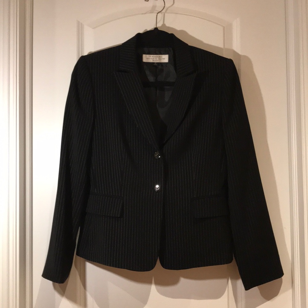 Elie Tahari Striped Suit Jacket